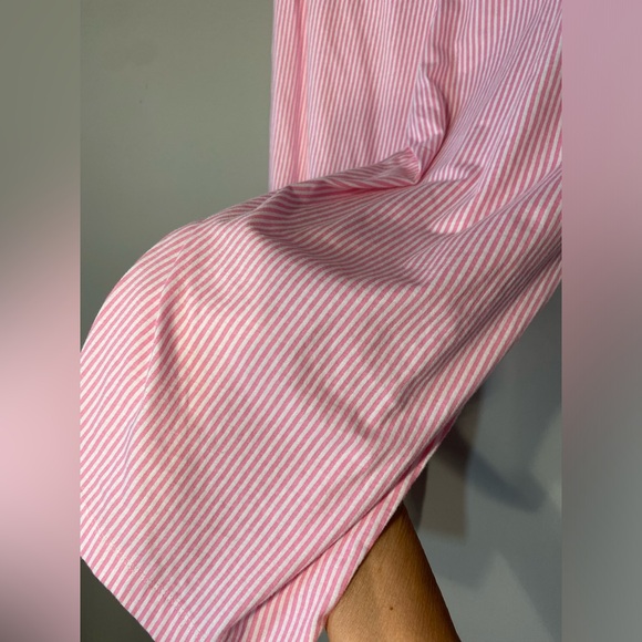 SOLD ❤️Lauren Ralph Lauren 
Ladies M Capri Pajamas Set 
Monogram pocket
Pink - Picture 8 of 8